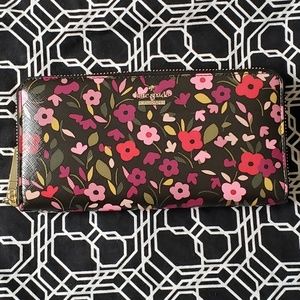Kate Spade zip around wallet Cameron Street Boho